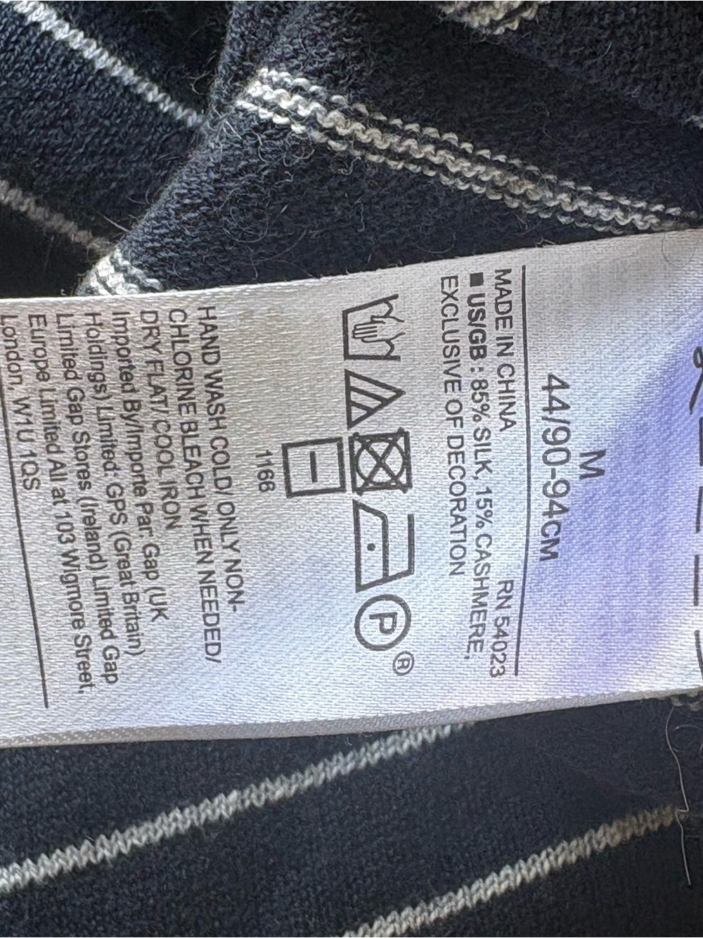 Banana Republic silk & cashmere Crewneck Sweater with Yellow Embroidery - Picture 5 of 5
